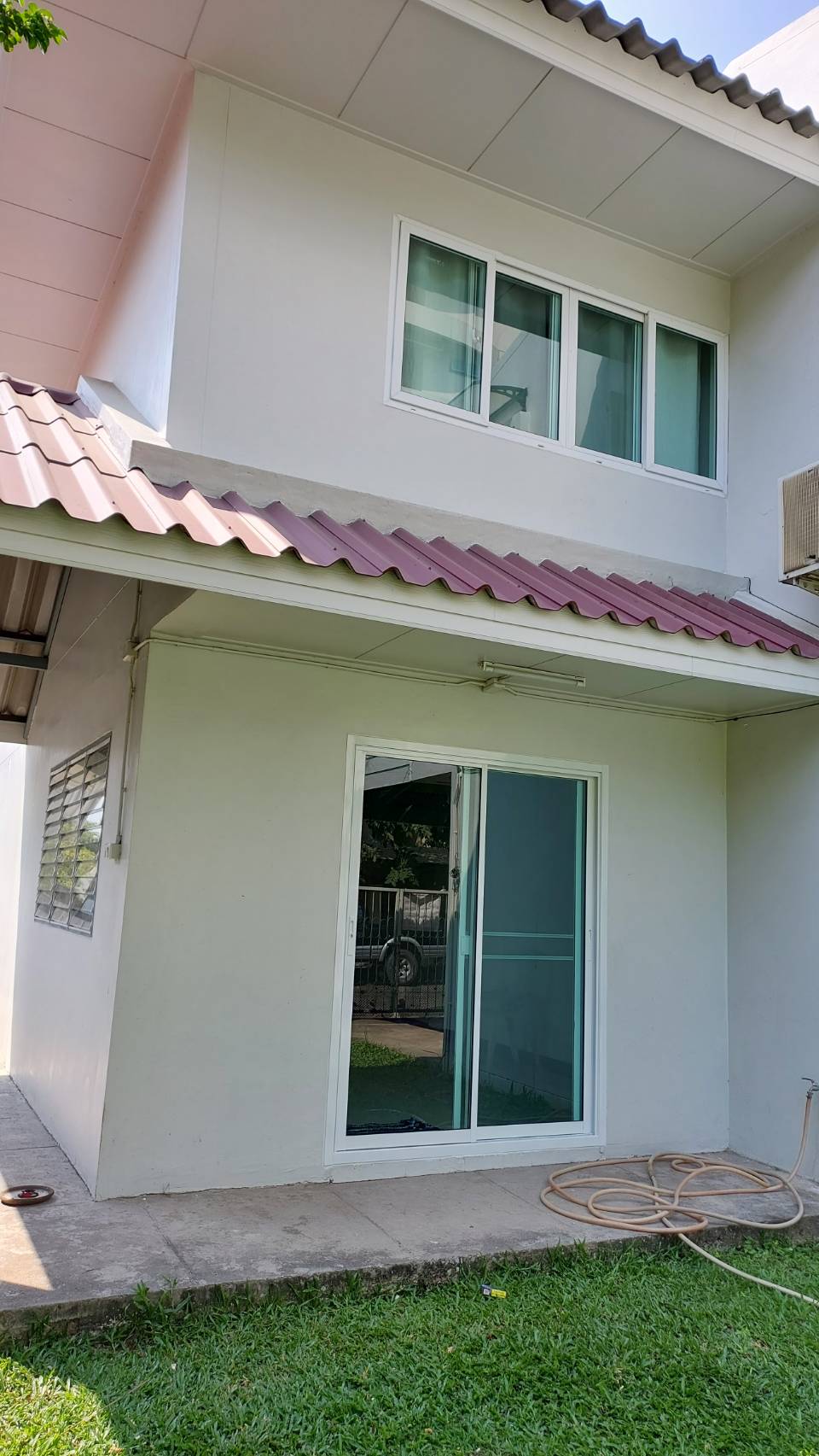 S2227 ให้เช่าบ้านแฝด 2 ชั้น หมู่บ้านเสรี 5 ถนนพระราม 9 ใกล้เดอะไนน์พระราม 9