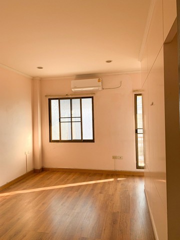 S2276 ขายทาวน์โฮม 3 ชั้นครึ่ง โครงการบ้านกลางเมืองเหม่งจ๋าย ลาดพร้าว ซอยลาดพร้าว 80 หลังมุม