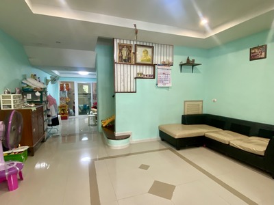 ขายด่วน! ทาวน์โฮม 3 ชั้น โครงการศุภาลัย-สวนหลวง พื้นที่ 21.9 ตร.วา เดินทางสะดวก ติดถนนเฉลิมพระเกียรติ ร.9 ราคาสุดพิเศษ!