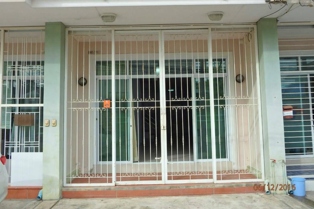ให้เช่าทาวน์เฮ้าส์3 ชั้น เนื้อที่ 25 วา3 นอน3 น้ำ แอร์ 4 เครื่อง ลาดพร้าว 31 ราคาเช่า 18,000 บ/ด