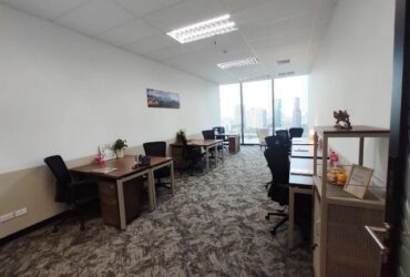 ให้เช่า Service Office 180 เมตร หิ้วโน้ตบุ๊คเข้าทำงานได้ทันที  มีกั้นห้องผู้บริหารภายใน