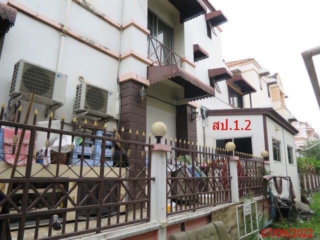 ขายทาวน์เฮ้าส์ 3 ชั้น หมู่บ้าน สินทรัพย์นครการ์เด้น หนองแขม, กรุงเทพ PKK03-05459