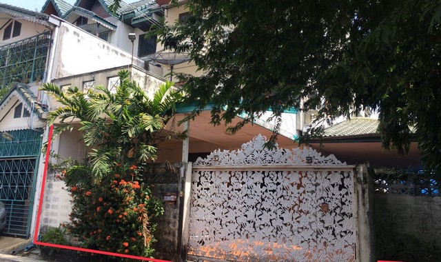 ขายทาวน์เฮ้าส์  หมู่บ้านบูรพาวิลล่า 18 กรุงเทพมหานคร (PKK03-04461)