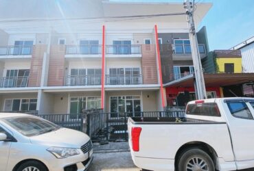ขายทาวน์เฮ้าส์  หมู่บ้านอยู่เย็นดีลักซ์ ทาวน์ กรุงเทพมหานคร (PKK03-04472)