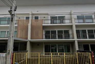 ขายทาวน์เฮ้าส์  หมู่บ้านอยู่เย็นดีลักซ์ ทาวน์ กรุงเทพมหานคร (PKK03-04951)