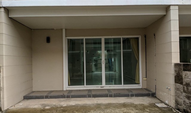 ขายทาวน์เฮ้าส์  หมู่บ้านอยู่เย็นดีลักซ์ ทาวน์ กรุงเทพมหานคร (PKK03-04951)