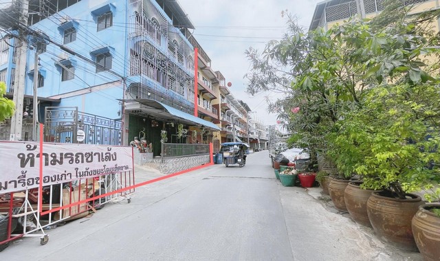 ขายอาคารพาณิชย์ 3 ชั้น 2 คูหา ซอย พระยามนธาตุราชศรีพิจิตร์ 35-9 PKK04-05677