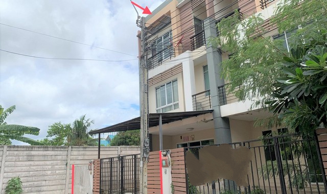 ขายทาวน์โฮม 3 ชั้น หมู่บ้าน เดอะแพลนท์ สาทรซิตี้ บางขุนเทียน PKK03-04580