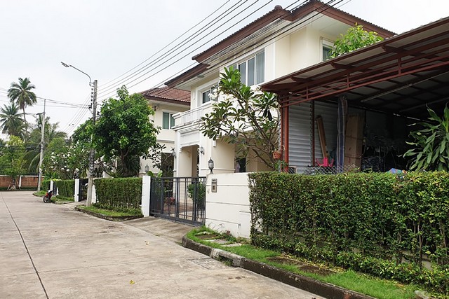 ขายบ้านเดี่ยว  หมู่บ้านเดอะเซ็นโทร รัตนาธิเบศร์ นนทบุรี (PTT00162)