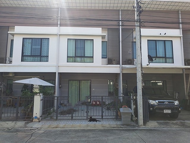 ขายทาวน์เฮ้าส์ หมู่บ้านโมดิวิลล่า ปิ่นเกล้า-วงแหวน นนทบุรี (PTT00224)