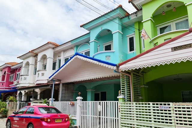 ขายทาวน์เฮ้าส์  หมู่บ้านศิริวรรณ-ชวนชม นนทบุรี (PTT00296)