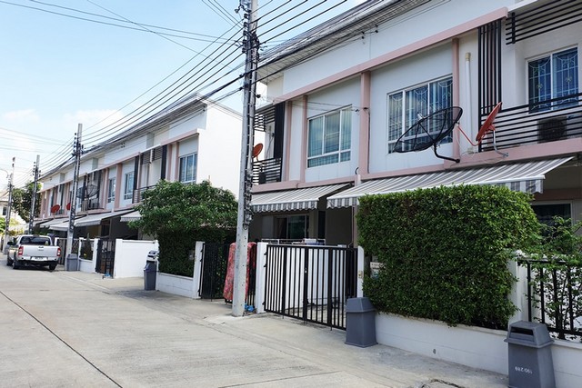 ขายทาวน์เฮ้าส์  หมู่บ้านพลีโน่ รัตนาธิเบศร์-ชัยพฤกษ์  นนทบุรี (PTT00288)