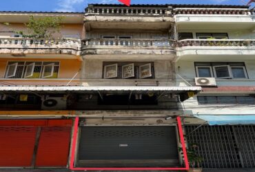 ขายอาคารพาณิชย์ 3 ชั้น หมู่บ้านสะแกงามวิลล่า พระราม 2 PKK04-04628
