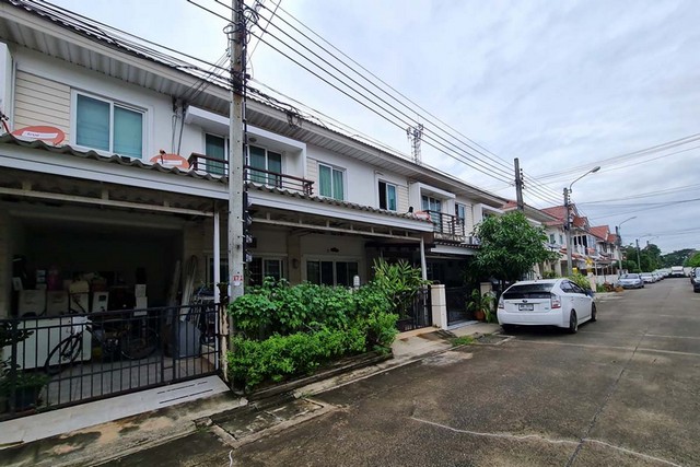 ขายทาวน์เฮ้าส์  หมู่บ้านเดอะวิลล่า รัตนาธิเบศร์ นนทบุรี (PTT12999)