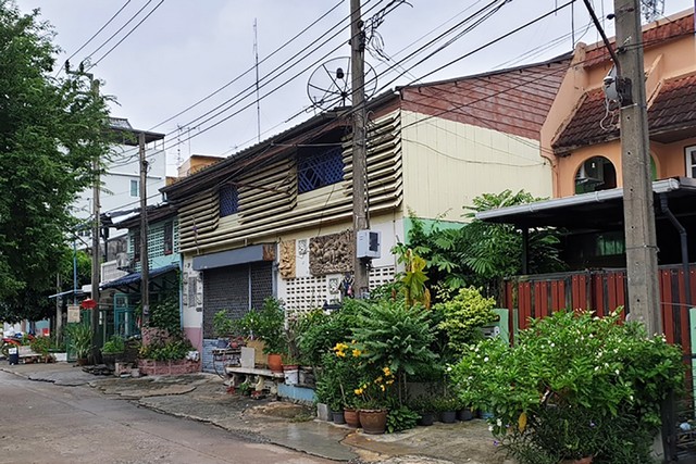 ขายทาวน์เฮ้าส์    หมู่บ้านทวีสุข นนทบุรี (PTTP00256)