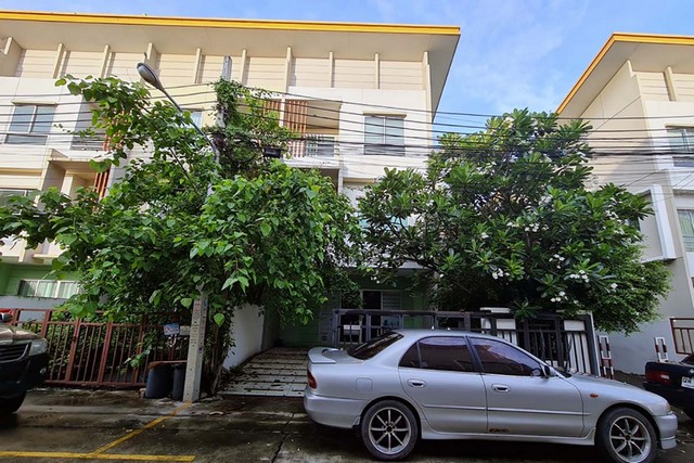 ขายทาวน์เฮ้าส์  หมู่บ้านเทมโป ทาวน์ รัตนธิเบศร์-ไทรม้า นนทบุรี (PTT00180)