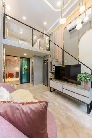 ด่วน! ขายดาวน์ขาดทุน Origin Plug and Play รามคำแหง Triple Station 250,000 บาท  ขนาด 22 sqm. ราคาหน้าสัญญา 2,735,000 บาท มีส่วนลดพิเศษวันโอนอีก 200,000  Net 2,535,000