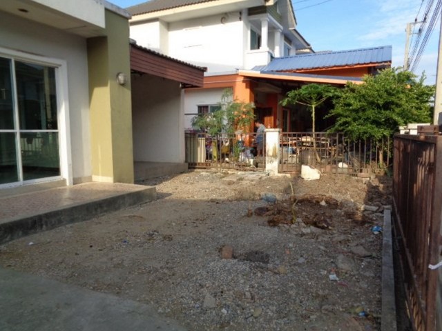 ขายบ้านแฝด 2 ชั้น โครงการ บ้านทรัพย์ธานี ลำลูกกา-คลอง7  PSC06690