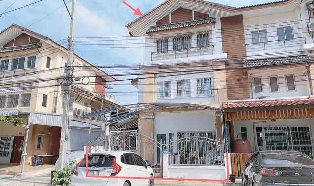 ขายทาวน์เฮ้าส์ 3 ชั้น หมู่บ้าน ประชาสุข เลคแอนด์มอลล์ บางขุนเทียน PKK03-05418