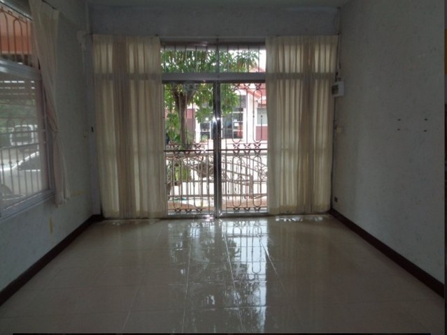 ขายบ้านแฝดชั้นเดี่ยว โครงการ ปิ่นฤทัย รังสิต-คลอง7  PSC09129