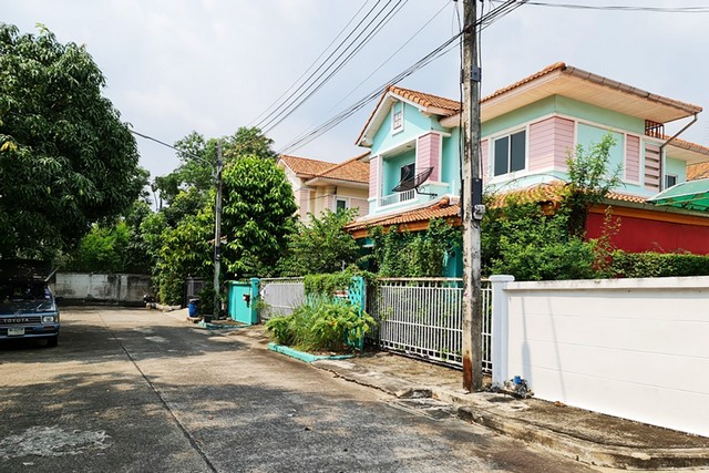 ขายบ้านเดี่ยว  หมู่บ้านสราญรมย์ ปทุมธานี (PTT00024)