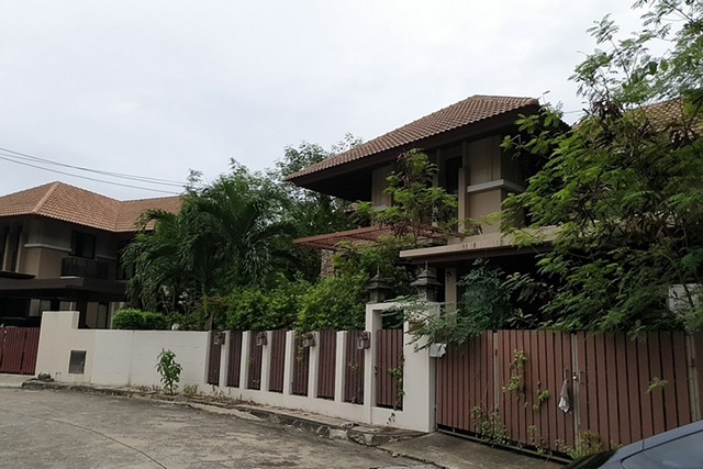 ขายบ้านเดี่ยว  หมู่บ้านวราบดินทร์ ปทุมธานี ( PTT00041)
