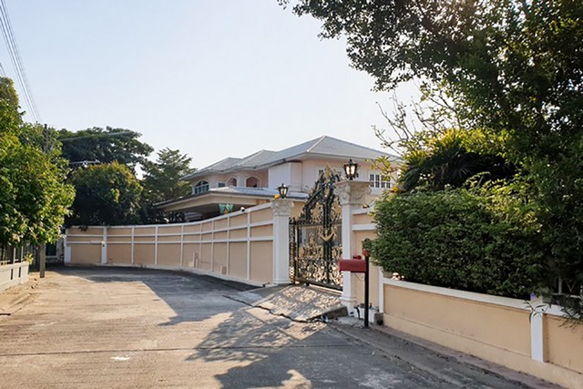 ขายบ้านเดี่ยว  หมู่บ้านมณีรินทร์ เลค แอนด์ลากูน  ปทุมธานี (PTT00236)