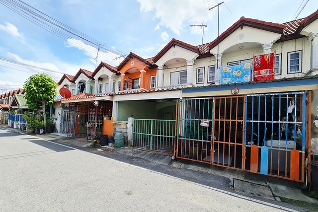 ขายทาวน์เฮ้าส์ หมู่บ้านพนาสนธิ์ 9  ปทุมธานี (PTT00040)