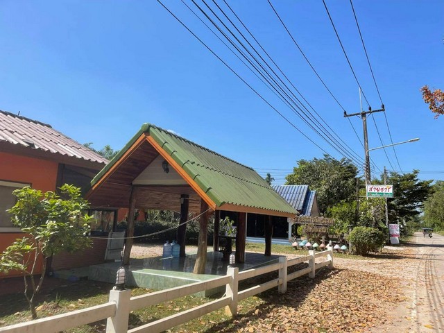 ขายรีสอร์ท ใกล้ตลาดสามย่าน อำเภอแกลง จังหวัดระยอง พร้อมดำเนินกิจการต่อได้เลย