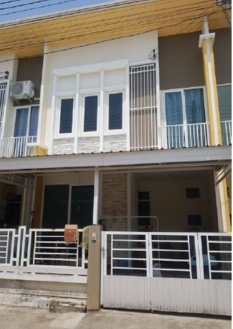 ขายทาวน์โฮม 2 ชั้น โครงการ  โกลเด้นทาวน์ พระราม 2 PSC11075