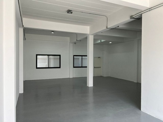 [H288]สำนักงาน ออฟฟิศ ใกล้ถนนใหญ่บางนา-ตราด สามารถทะลุไปอุดมสุขได้ เหมาะทำออฟฟิศ ใกล้เซ็นทรัลบางนา