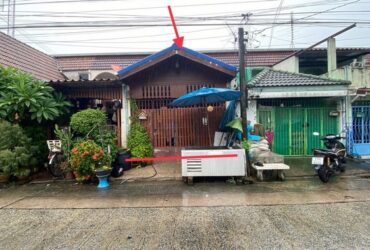 ขายทาวน์เฮ้าส์   หมู่บ้าน พรสว่างนิเวศน์ สมุทรปราการ (PKK03-05056)