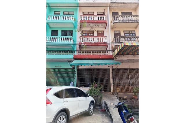 ขายอาคารพาณิชย์หมู่บ้านอมรพันธ์ 4 ถนนพระราม 2 บางขุนเทียน PTT12026
