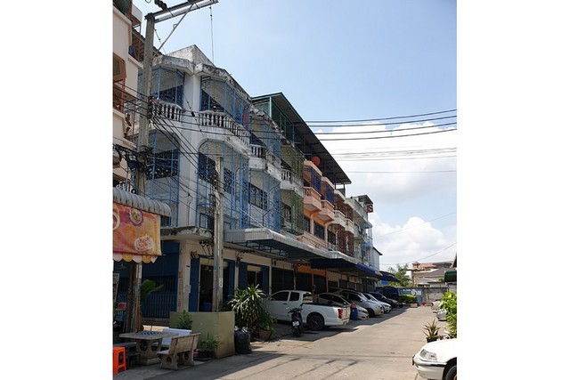 ขายอาคารพาณิชย์ 3ชั้น 2 คูหา หมู่บ้านมั่งมีศรีสุข บางขุนเทียน PTT00263