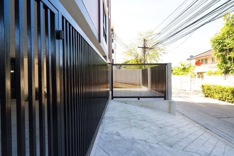 ไม่เคยอยู่ ให้เช่าอาคาร ถูกที่สุดใน3โลก 36ห้อง 5ชั้น  นาคนิวาส 4-10 MRT ลาดพร้าว 1,398 ตรม.