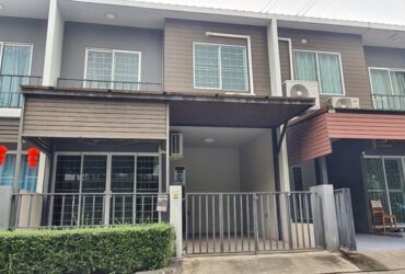ขาย ทาวน์เฮ้าส์ หมู่บ้าน เดอะคัลเลอร์ พรีเมี่ยม ลำลูกกา คลอง 4 ปทุมธานี 17.5 ตารางวา
