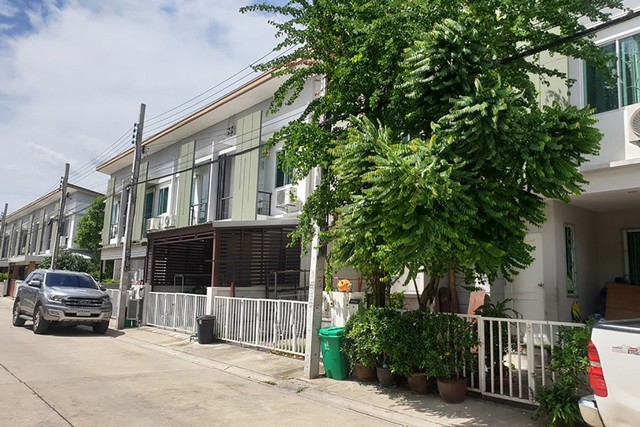 ขายทาวน์โฮม หมู่บ้านเนอวานา คัฟเวอร์ ซอยอ่อนนุช65 PTT00159