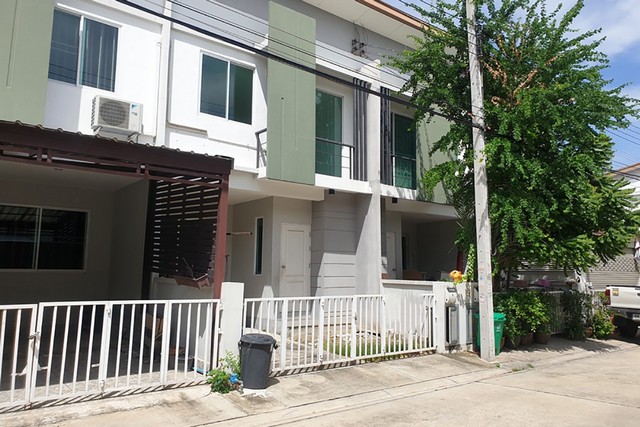 ขายทาวน์โฮม หมู่บ้านเนอวานา คัฟเวอร์ ซอยอ่อนนุช65 PTT00159
