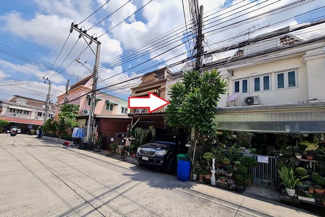 ขายทาวน์เฮ้าส์ 2 ชั้น โครงการ ดิ เอ็กซ์คลูซีฟ (สวนหลวง-พระราม9) PTT12961