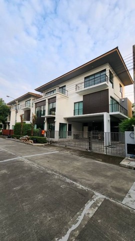 [H296]บ้านเดี่ยวหลังใหญ่ 3 ชั้น  ขนาด 400ตร.ม TYPE A ใหญ่ที่สุดในโครงการลุมพินีสวนหลวง ร.๙ ซอยเฉลิมพระเกียรติ ร.๙ 40/1 เลี้ยงสัตว์ได้