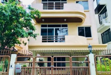 [H300]บ้านเดี่ยว 4  ชั้น  สุขุมวิท31  ใกล้ BTSพร้อมพงษ์ และMRT มักกะสัน  ใกล้เอ็มโพเรียม อโศก ตกแต่งพร้อมเฟอร์นิเจอร์