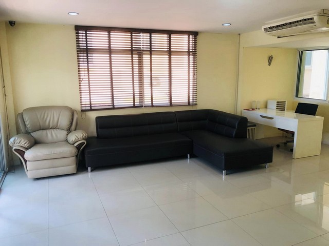 [H300]บ้านเดี่ยว 4  ชั้น  สุขุมวิท31  ใกล้ BTSพร้อมพงษ์ และMRT มักกะสัน  ใกล้เอ็มโพเรียม อโศก ตกแต่งพร้อมเฟอร์นิเจอร์