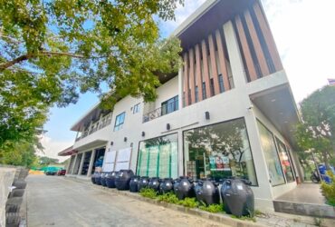 นิมิตใหม่ มีนบุรี โรงเรียนอินเตอร์ IBSให้เช่า อาคาร โกดัง โชว์รูม  2400ตรม. สำนักงานขาย 1.5 ไร่ ราษฎร์อุทิศ ประชาร่วมใจ
