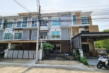ขายทาวน์โฮม 3 ชั้น หมู่บ้าน เดอะ เมโทร พระราม 9 PTT00299