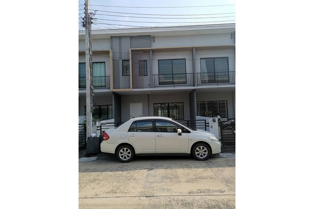ขายบ้านทาวน์โฮม โครงการเดอะคอนเนค 28 เพิ่มสิน-วัชรพล PTT00274