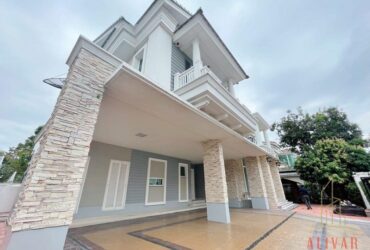 RH024123 ขาย/เช่า บ้านเดี่ยว 2 ชั้น โครงการหรู นาราสิริ บางนา กม 10