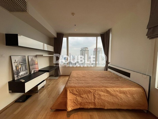 THE EMPIRE PLACE SATHON 2bedrooms BTS saint louis rent 55K Tel : 082-626-8246