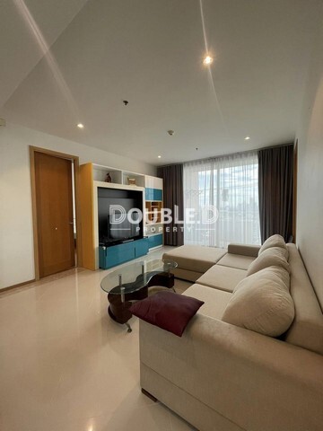 THE EMPIRE PLACE SATHON 2bedrooms BTS saint louis rent 55K Tel : 082-626-8246