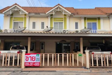 ขายทาวน์เฮ้าส์2ชั้น หน้ากว้าง 5 เมตร หมู่บ้านวนัญญา ติดถนนสุขประยูร ตำบลหนองกะขะ อำเภอพานทอง ชลบุรี