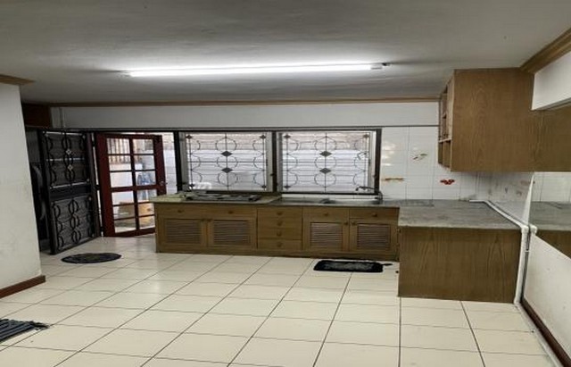 [H310]ทาวน์โฮม 3 ชั้น มณเฑียรทิพย์ เกษตร-นวมินทร์ สุคนธสวัสดิ์36 ใกล้เลียบทางด่วนรามอินทรา  เซนทรัลอีสต์วิลล์ สตรีวิทย์2 เดอะคริสตัล CDC